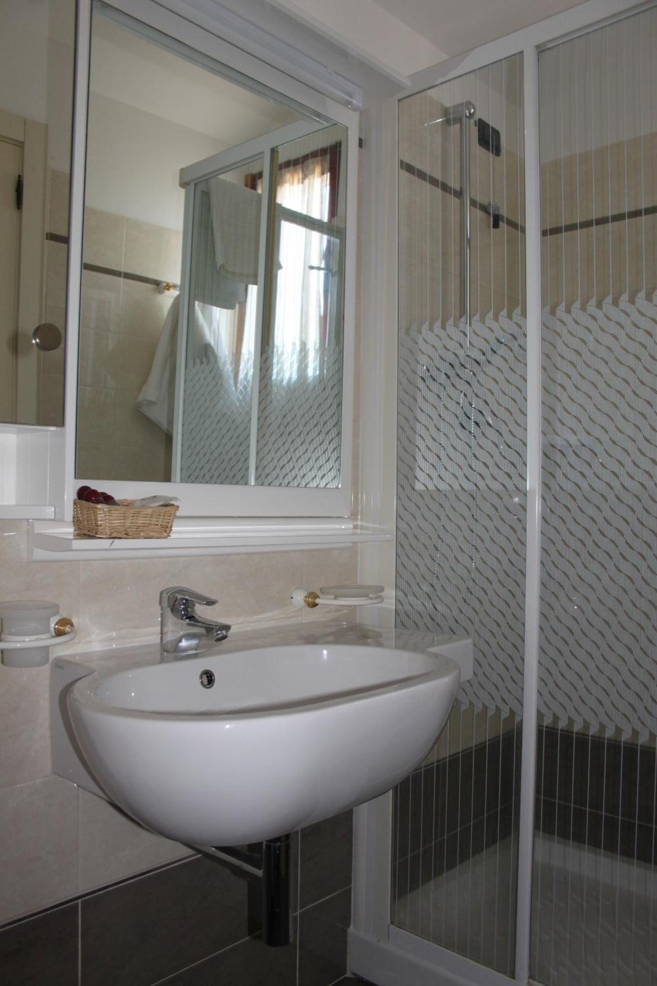 Hotel Girasole Civitanova Marche Eksteriør billede