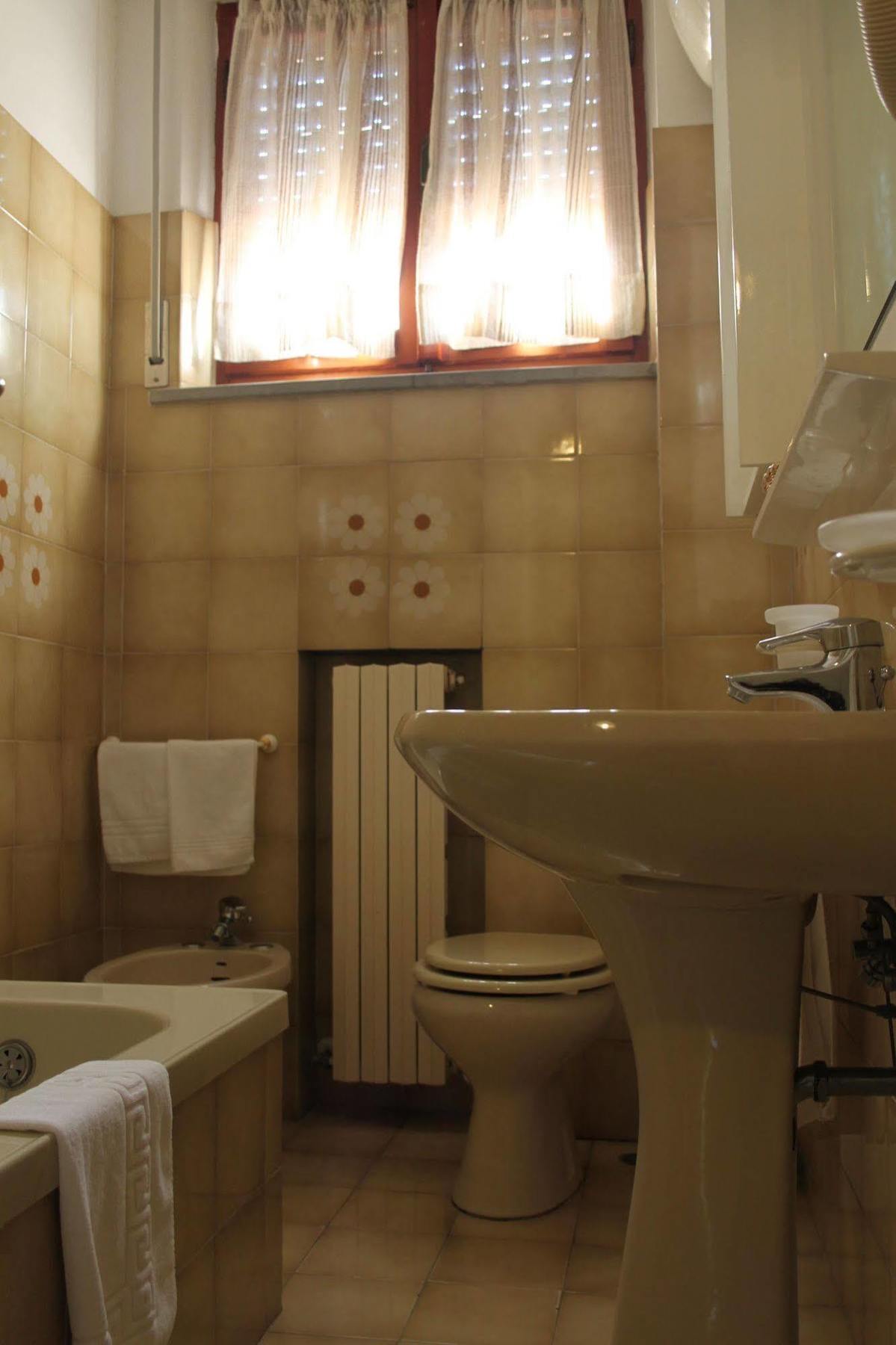 Hotel Girasole Civitanova Marche Eksteriør billede