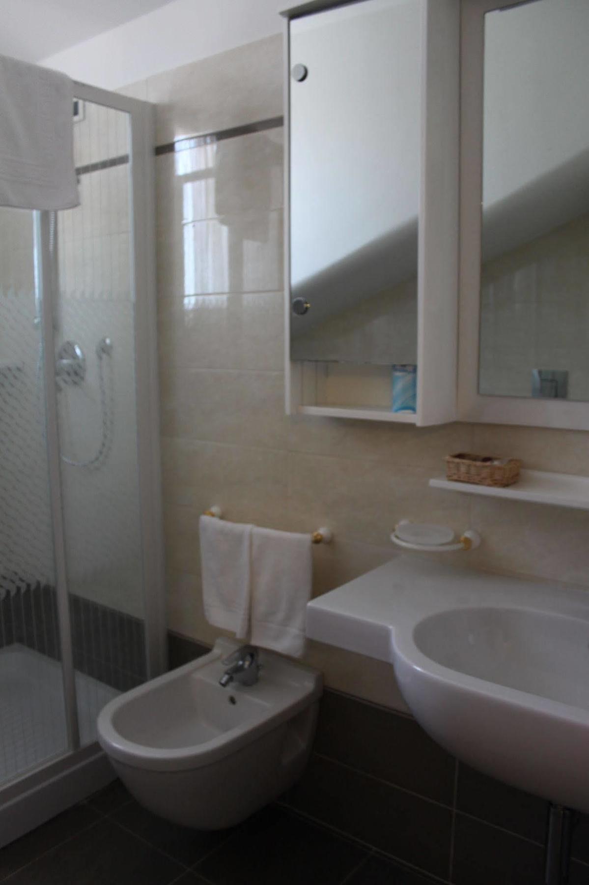 Hotel Girasole Civitanova Marche Eksteriør billede
